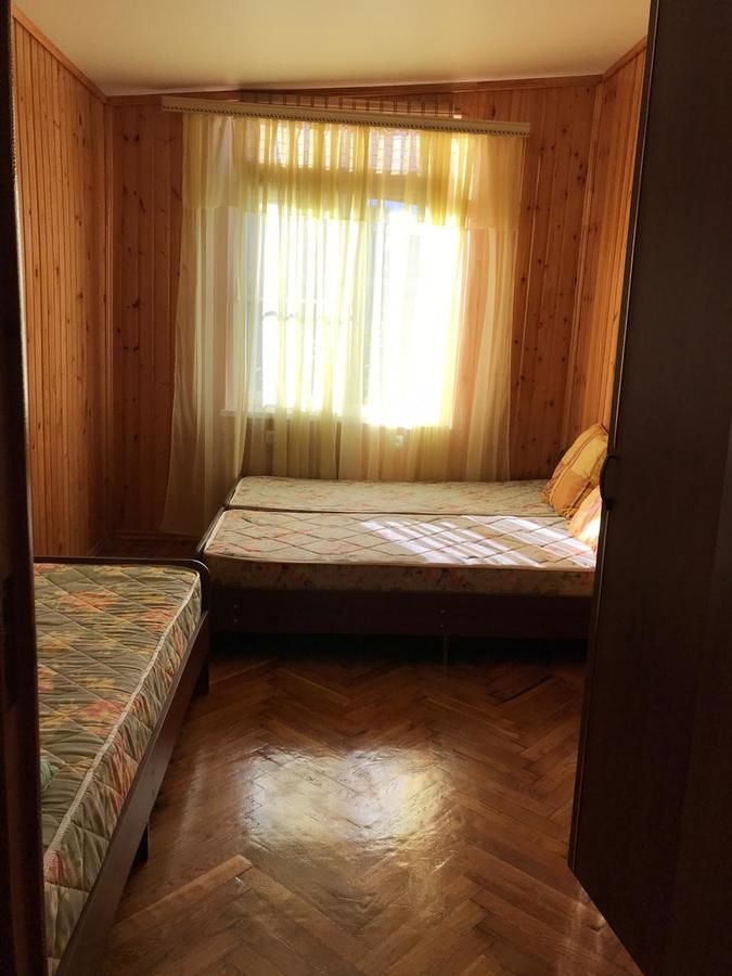 Гостевой дом Гостевой дом с садом Гагра